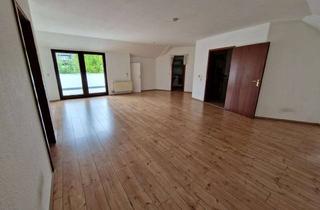 Wohnung mieten in Johann-Ehrhardt-Straße, 64711 Erbach, Platz zum Wohlfühlen: 3-Zimmer-Wohnung in Erbach mit EBK, Klima u. Dachloggia