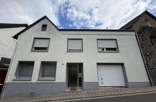 Haus kaufen in 56299 Ochtendung, Charmantes Wohnhaus mit viel Platz und kleinem Garten in zentraler Lage von Ochtendung