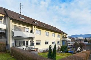 Haus kaufen in 79215 Elzach, Kapitalanlage mit Perspektive: Gepflegtes 3-Familienhaus, eine Wohnung bezugsfrei