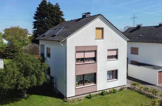 Haus kaufen in 32130 Enger, Pelletheizung & Dämmung: Zweifamilienhaus mit ausgebautem DG & Doppelgarage in Besenkamp