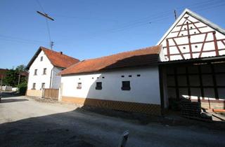 Haus kaufen in Brunnenstraße 12, 97528 Sulzdorf, Anwesen mit großzügigem Innenhof und vielseitigen Nebengebäuden in Zimmerau