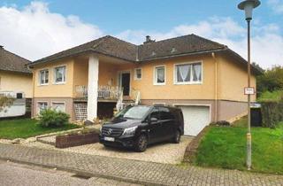 Haus kaufen in 56288 Kastellaun, Traumhaus in Bestlage – gepflegter Bungalow mit Einliegeroption in Kastellaun