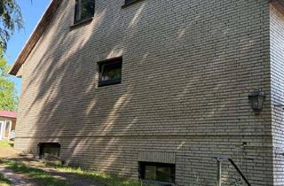 Mehrfamilienhaus kaufen in Dorfstraße 23, 25560 Warringholz, Mehrfamilienhaus als Anlageobjekt bietet viel Platz für Ihre Pläne in Warringholz