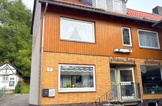Einfamilienhaus kaufen in 37586 Dassel, Ein-/Zwei-Familienhaus mit vermietetem Nebengebäude und großem Garten in Lauenberg (OT von Dassel)