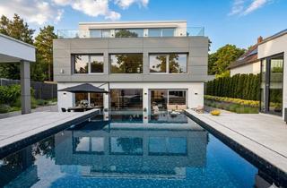 Villa kaufen in 14612 Falkensee, Architektenvilla mit Pool, Dachterrasse & Seeblick - exklusives Wohnen nahe Berlin