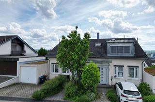 Doppelhaushälfte kaufen in 73776 Altbach, Schöne Doppelhaushälfte in begehrter Halbhöhenlage von Altbach mit beeindruckender Panoramaaussicht!