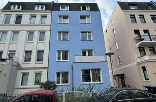 Mehrfamilienhaus kaufen in 23554 St. Lorenz Nord, Gepflegtes Mehrfamilienhaus mit 5 Wohnungen und 4 Garagen in Lübeck- St. Lorenz-Nord