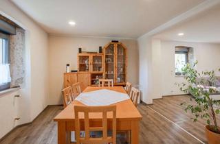 Haus kaufen in 54584 Gönnersdorf, Freistehendes Haus mit Wintergarten + Kamin + 999 m² Grundstück + große Scheune