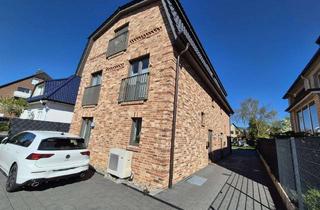 Haus mieten in 22850 Norderstedt, Energieeffiziente DHH (Zweitbezug) mit Wärmepumpe, Einbauküche & wohnl. Keller