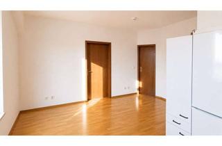 Wohnung mieten in Ernst-Moritz-Arndt-Str., 06114 Paulusviertel, Charmante 1,5-Zimmer-Altbauwohnung mit Parkett & Einbauküche