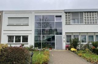 Wohnung mieten in Stargarder Straße 11, 33098 Paderborn, Großzügige 2 Zimmer Wohnung (WG geeignet) zu vermieten!