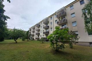 Wohnung mieten in Albert-Schweitzer-Str. 48, 06667 Weißenfels, Wohnen mit Charakter: Vier-Zimmer-Wohnung in Weißenfels