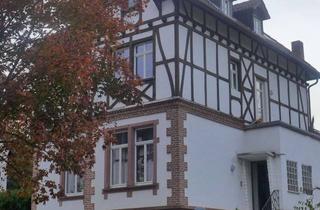 Wohnung mieten in Breckenheimer Straße, 65719 Hofheim am Taunus, Stilvolle, geräumige 2-Zimmer-Wohnung mit Balkon in Hofheim