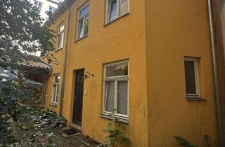 Wohnung mieten in 23552 Innenstadt, Kleines Seitenflügelhaus im Herzen der Lübecker Altstadt