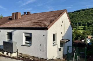 Doppelhaushälfte kaufen in 73447 Oberkochen, Provisionsfreie kernsanierte Doppelhaushälfte mit Wärmepumpe & schöner Aussicht auf die Alb