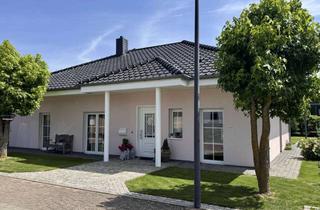 Haus kaufen in 31226 Peine, High-End Bungalow in Traum-Feldrandlage: Feng-Shui, Blähton-Massivbau & Waldblick auf 165 m²