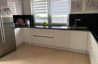 Haus kaufen in 64390 Erzhausen, Energiesparhaus in Erzhausen in Feldrandlage mit Möglichkeit einer ELW