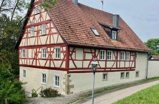 Haus kaufen in Hirtenberg, 97638 Mellrichstadt, Historisches Pfarrhaus mit besonderem Charme in Mellrichstadt-Mühlfeld