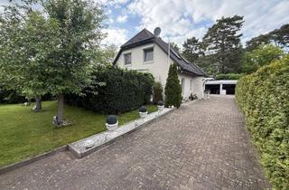 Einfamilienhaus kaufen in 14612 Falkensee, Exklusives Einfamilienhaus mit Wintergarten, Pool, Wellnessbereich und drei Garagen in Falkensee