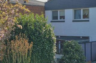 Einfamilienhaus kaufen in 52445 Titz, Top Einfamilienhaus mit großem Garten & drei Garagen in Titz