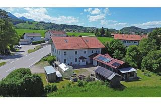 Haus kaufen in Deutsche Alpenstraße 21, 83313 Siegsdorf, Saniertes Zweifamilienhaus auf großem Grundstück in Siegsdorf