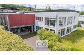 Gewerbeimmobilie kaufen in 58809 Neuenrade, Vielseitige Gewerbeimmobilie mit Betriebsleiterwohnung auf großem Grundstück in Neuenrade