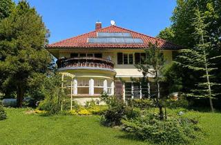 Anlageobjekt in 09603 Großschirma, Denkmalgeschütztes Bergbauensemble mit Villa, Huthaus, Kapelle & Nebengebäuden |UNESCO-Welterbe|