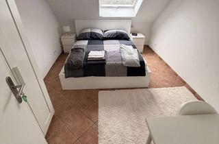 Immobilie mieten in Hohenbergstrasse, 76228 Wolfartsweier, möbliertes Zimmer in Karlsruhe für Wohnen auf Zeit
