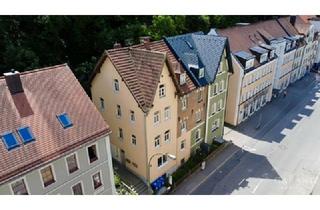 Mehrfamilienhaus kaufen in 84036 Landshut, Altstadthaus mit vier Wohneinheiten und Entwicklungspotenzial