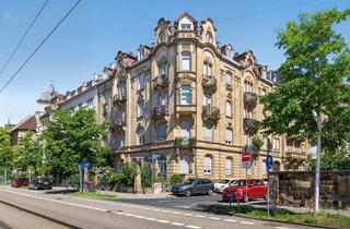Wohnung kaufen in 76131 Karlsruhe, Bezugsfrei! Dachgeschoss-Juwel im denkmalgeschützten Gründerzeithaus – komplett renoviert