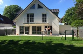 Einfamilienhaus kaufen in 81827 München, Top-energetisches Einfamilienhaus in idyllischer Waldrand-Lage mit Platz für die ganze Familie