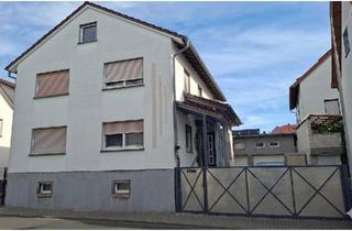 Haus kaufen in 35418 Buseck, Buseck - Geräumiges 8-Zimmer Ein- Zweifamilienhaus Alten-Buseck