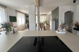 Einfamilienhaus kaufen in 71254 Ditzingen, Ditzingen - Mehrfamilienhaus in Ditzingen