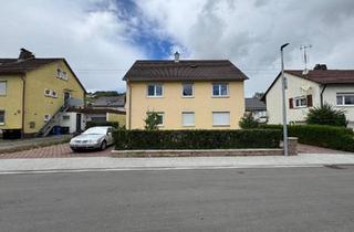 Haus kaufen in 74219 Möckmühl, Möckmühl - Top-Rendite in Möckmühl:Vermietetes Haus mit drei Einheiten