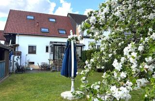 Wohnung kaufen in 66424 Homburg, RESERVIERT !!! Attraktive Dachgeschosswohnung mit Charme in Zweifamilienhaus vielseitig nutzbar