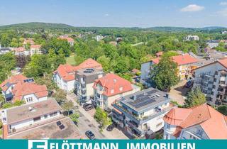 Penthouse kaufen in 32105 Bad Salzuflen, Kernsaniertes Penthouse am Kurpark mit 50 m² Dachterrasse, PV-Anlage & Kamin!