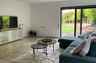Wohnung mieten in 53639 Königswinter, Lichtdurchflutete 120qm-Wohnung mit Garten & Pool in Königswinter