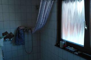 Wohnung mieten in 69124 Kirchheim, Lebendig wohnen: 2-Zimmer-Dachgeschosswohnung zentral in Heidelberg-Kirchheim