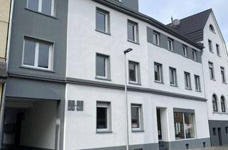 Wohnung mieten in Laurentiusstraße 89-91, 51465 Bergisch Gladbach, Exklusive, sanierte 2-Zimmer-Wohnung mit Einbauküche in Bergisch Gladbach