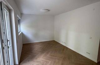 Wohnung mieten in Alte Winnender Steige 44, 71334 Waiblingen, All-Inclusive-Miete - teilmöbliert - Moderne 2-Zimmer-Wohnung mit Dachterrasse & Garten