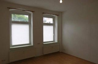 Wohnung mieten in 08468 Reichenbach, 2-Zimmer-Erdgeschoß-Wohnung mit großer Küche mit Eßplatz, Wannenbad mit Duschaufsatz und Sitzterrasse im Hof/Hausgarten in Reichanbach/Cunsdorf zu vermieten!