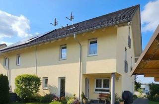 Haus kaufen in 82239 Alling, Neuwertige DHH, mit moderner EBK, Wärmepumpe, großem Garten, Dachstudio, Garage, sofort beziehbar