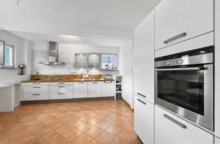 Haus kaufen in 63165 Mühlheim, Bezugsfertig und familienfreundlich: Kernsanierte DHH in Mühlheim am Main – Lämmerspiel
