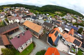 Haus kaufen in 35088 Battenberg, Historischer Dreiseitenhof mit Scheunen und Stallungen