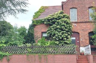 Doppelhaushälfte kaufen in 28779 Blumenthal, Doppelhaushälfte mit großem Garten im Sanierungsgebiet (Förderung möglich)