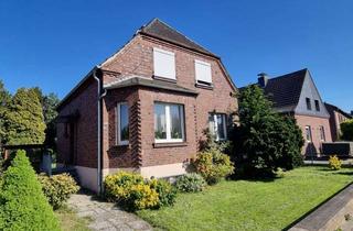 Einfamilienhaus kaufen in 47551 Bedburg-Hau, Freistehendes Einfamilienhaus mit großem Grundstück – Sanierungsobjekt mit Potenzial in Bedburg-Hau