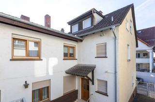 Haus kaufen in 69181 Leimen, Gepflegtes 2-3 Familienhaus mit viel Platz und großes Grundstück / 2 Garagen u.v.m