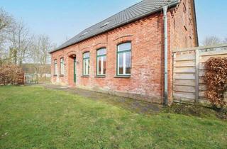 Haus kaufen in 26969 Butjadingen, Denkmaljuwel mit großem Grundstück – Projekt für Handwerker