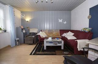 Wohnung kaufen in 67753 Reipoltskirchen, Fast wie ein Einfamilienhaus – 140 m² mit Terrasse, Gartenhaus und Doppelcarport.
