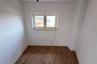 Wohnung mieten in Mühlenschleide, 41363 Jüchen, Helle 106 qm 4-Zimmer-Wohnung mit EBK & 2 Balkonen